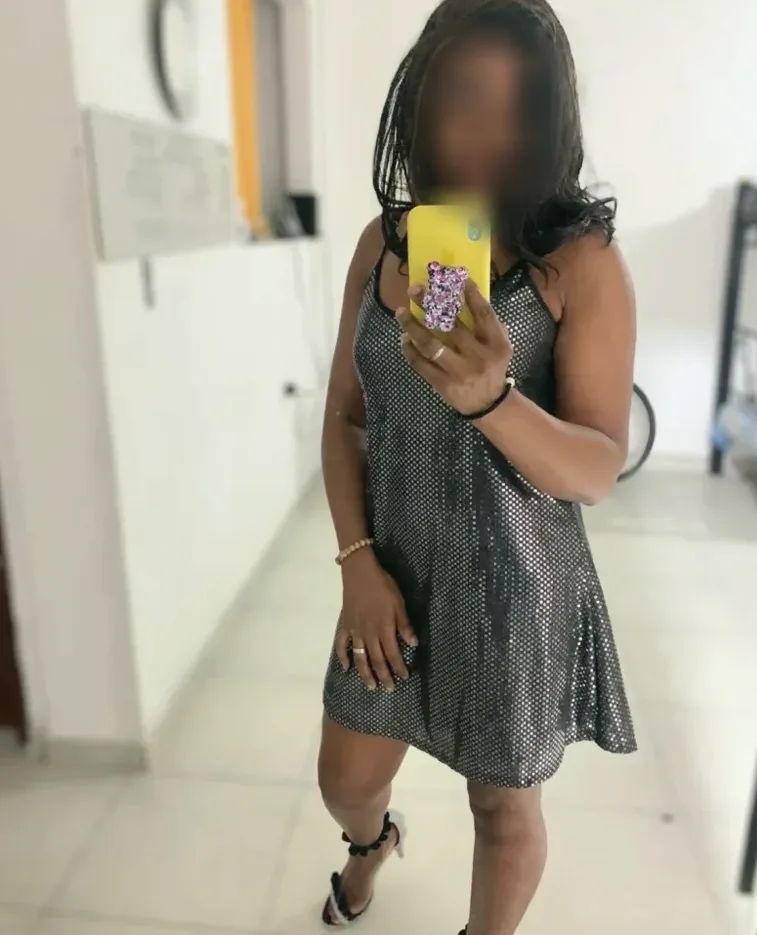 Laura, 38 anni