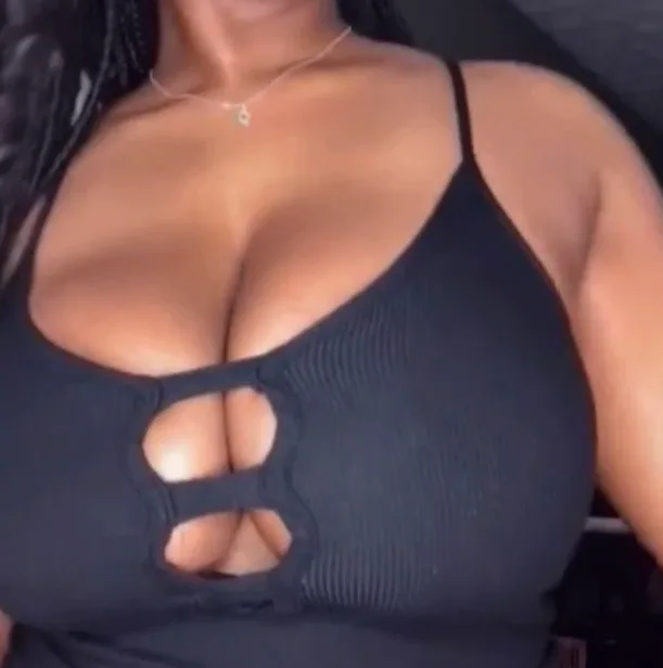 Manuela, 25 anni